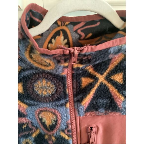 NEW SO Sherpa Cozy Vest Sz XL Aztec Southwestern Full zip - Picture 3 of 8